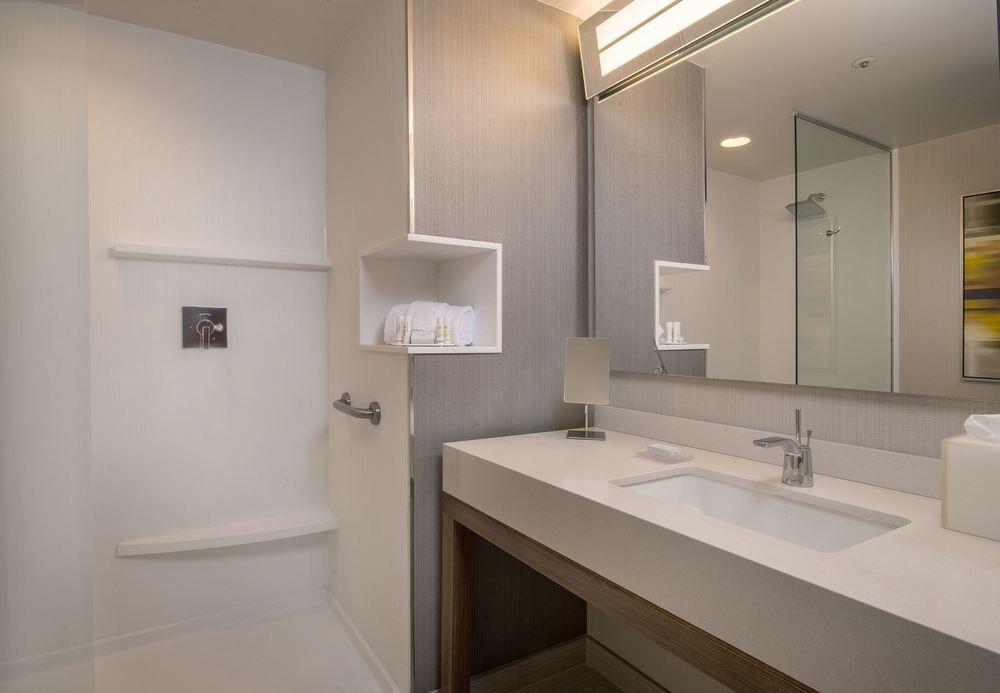 Courtyard By Marriott Dallas Carrollton And Carrollton Conference Center Extérieur photo