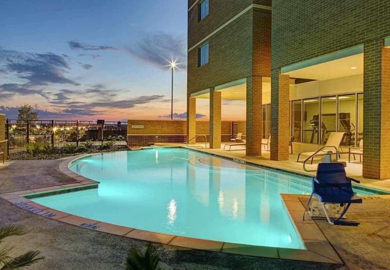 Courtyard By Marriott Dallas Carrollton And Carrollton Conference Center Extérieur photo