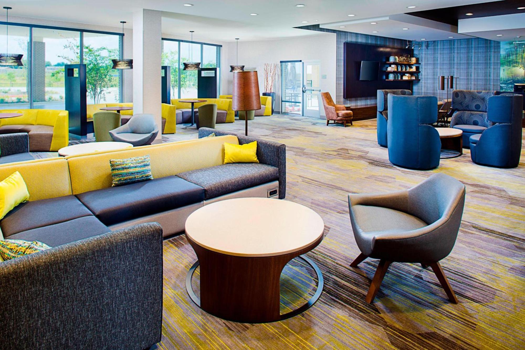 Courtyard By Marriott Dallas Carrollton And Carrollton Conference Center Extérieur photo